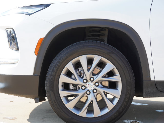 Used 2025 Buick Enclave Preferred FWD image 7