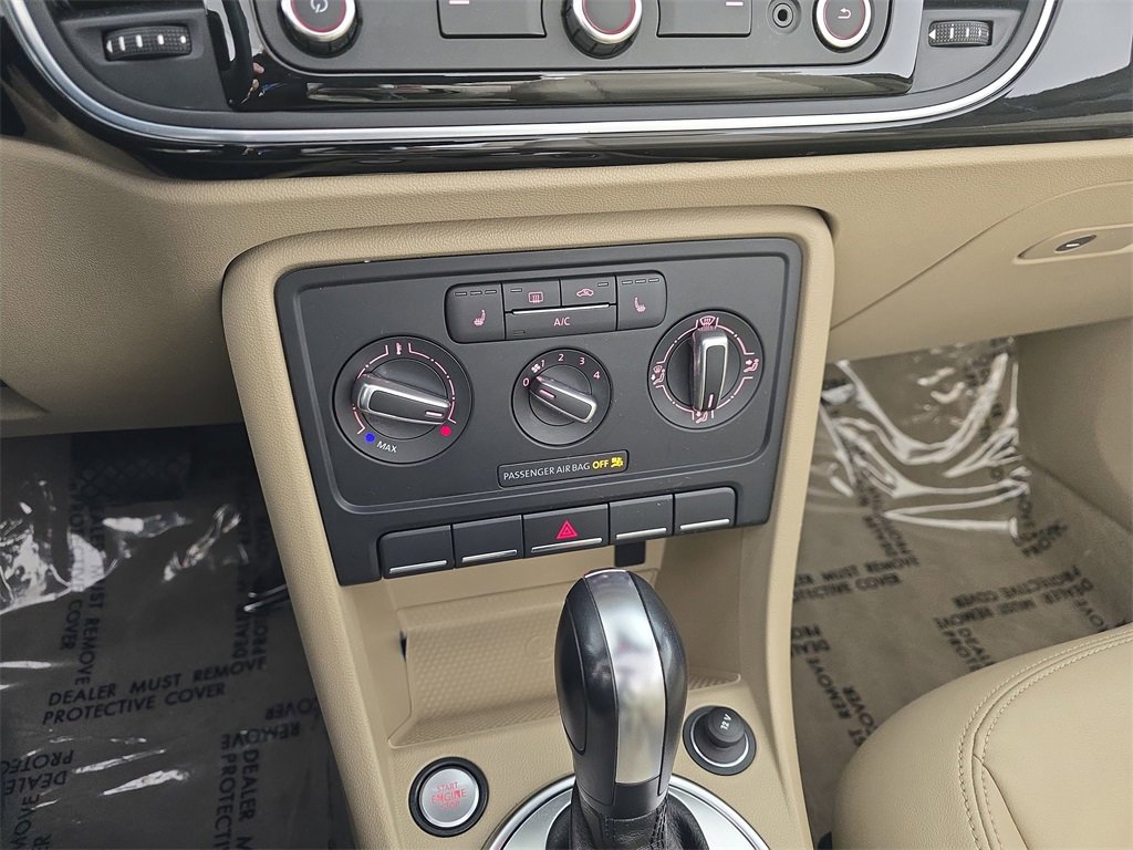 Used 2014 Volkswagen Beetle 2.5 image 25