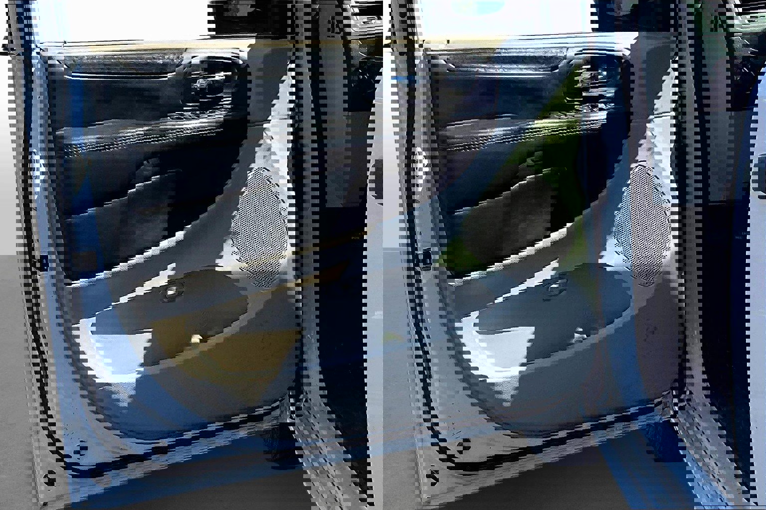 Used 2019 Dodge Grand Caravan SE w/ UConnect Hands-Free Group image 15