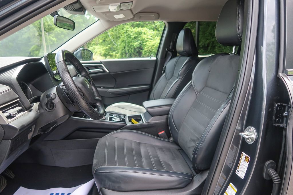 Used 2024 Mitsubishi Outlander SE FWD image 23