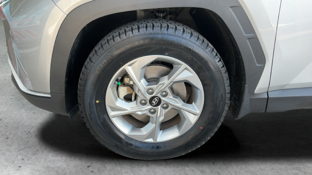 Used 2023 Hyundai Tucson SEL FWD image 25