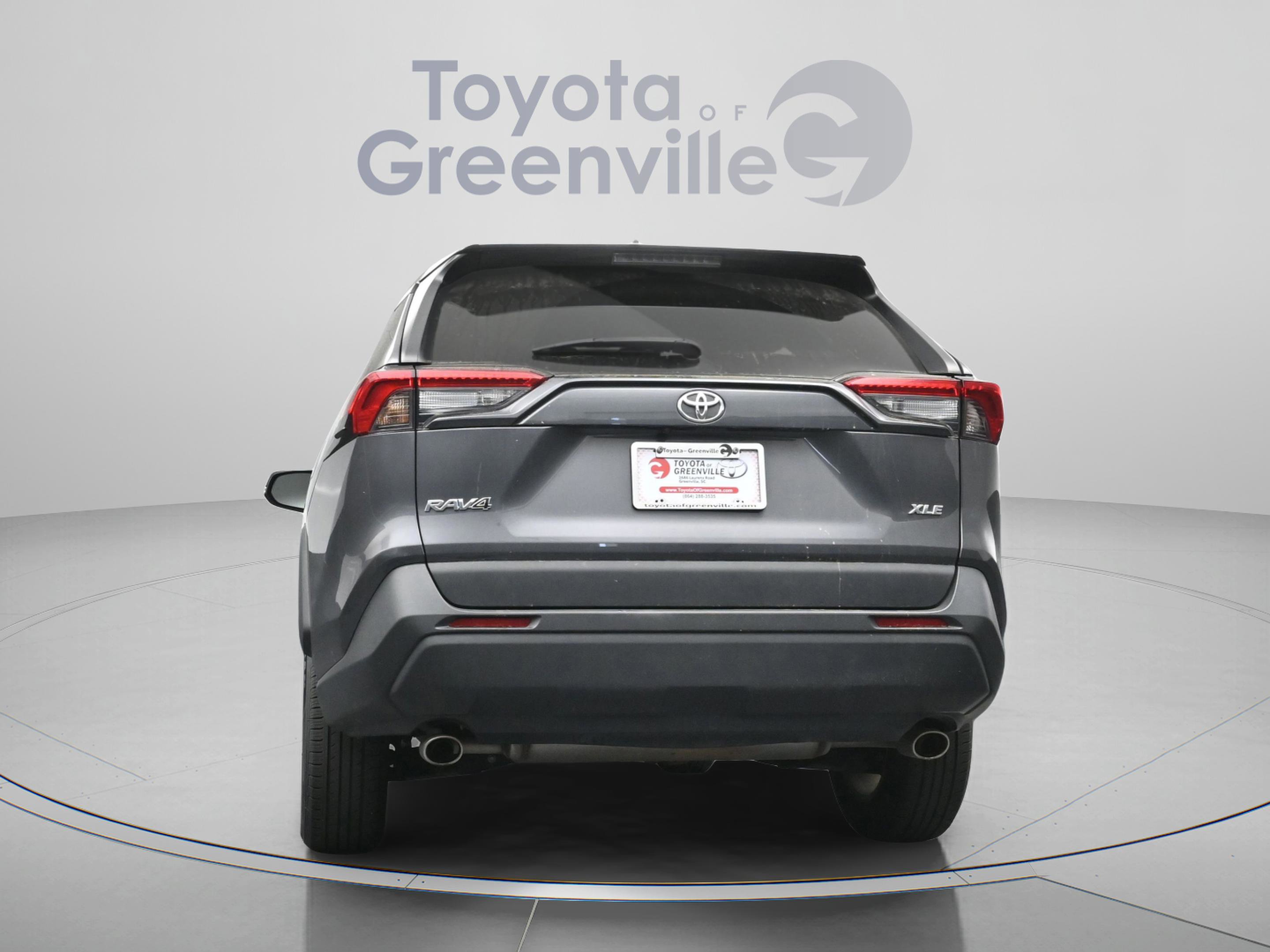 Certified 2024 Toyota RAV4 XLE FWD image 10