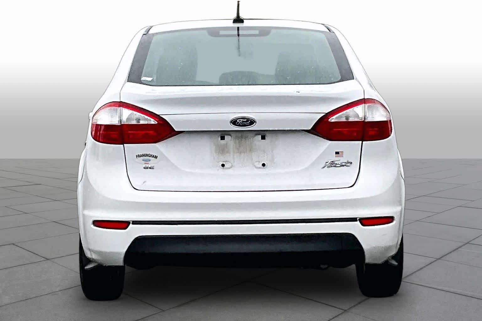 Used 2017 Ford Fiesta SE FWD image 5