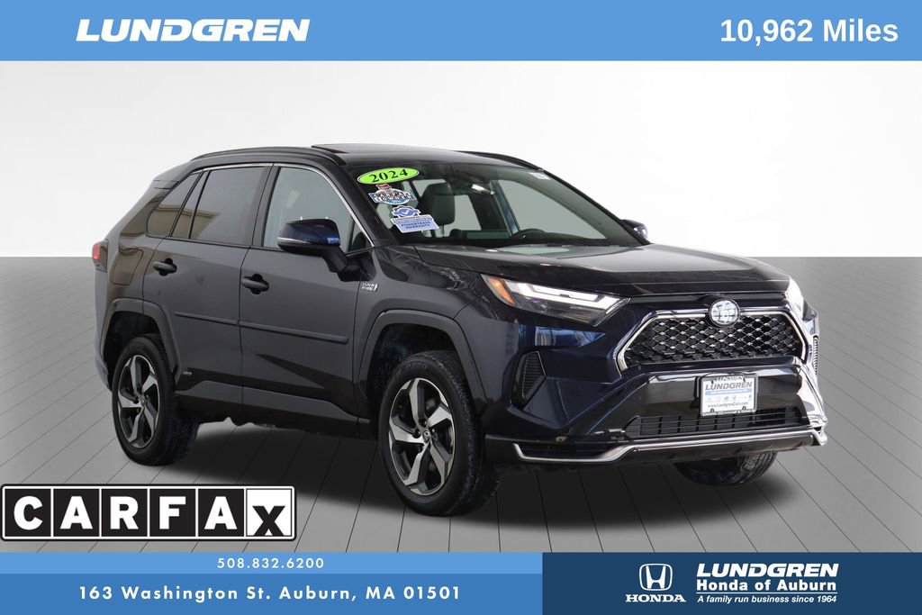 Used 2024 Toyota RAV4 SE w/ Weather & Moonroof Package video 1