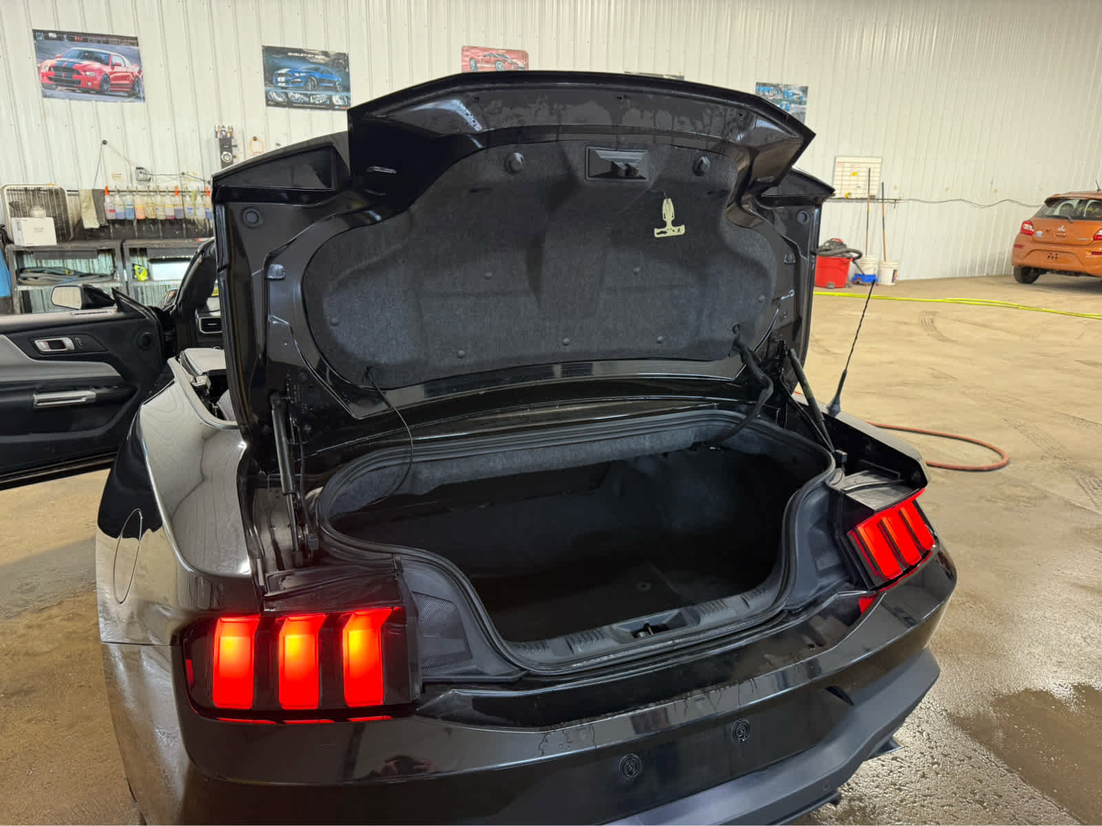 Used 2024 Ford Mustang Premium image 17