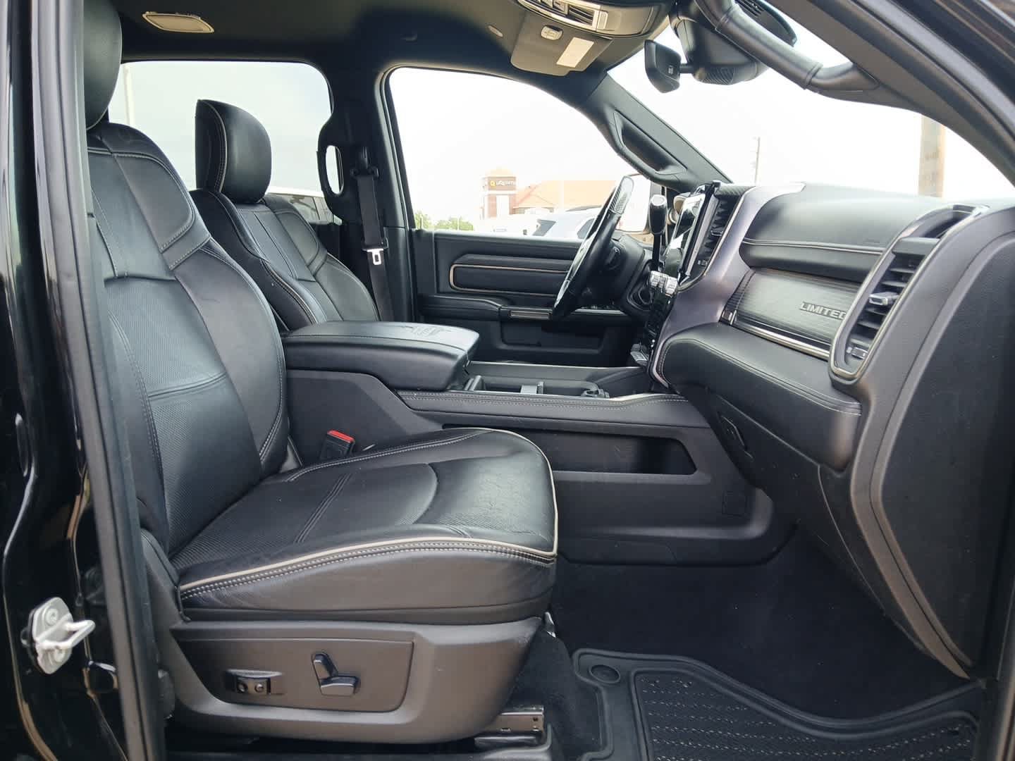 Used 2020 RAM 2500 Limited AWD/4WD image 48