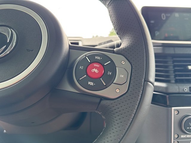 New 2025 INEOS Grenadier Base image 12