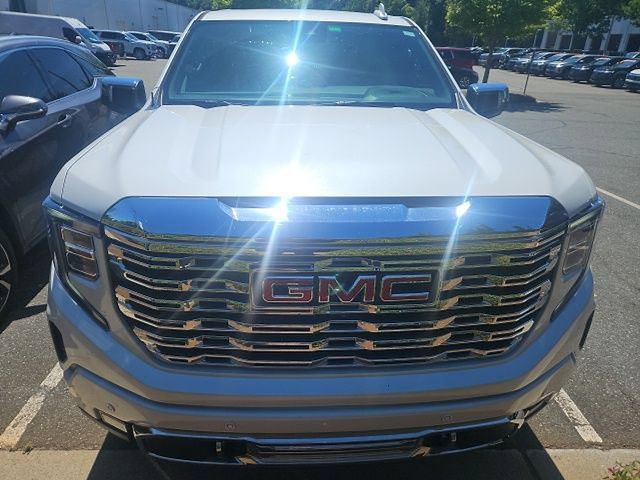 Used 2022 GMC Sierra 1500 Denali AWD/4WD image 8
