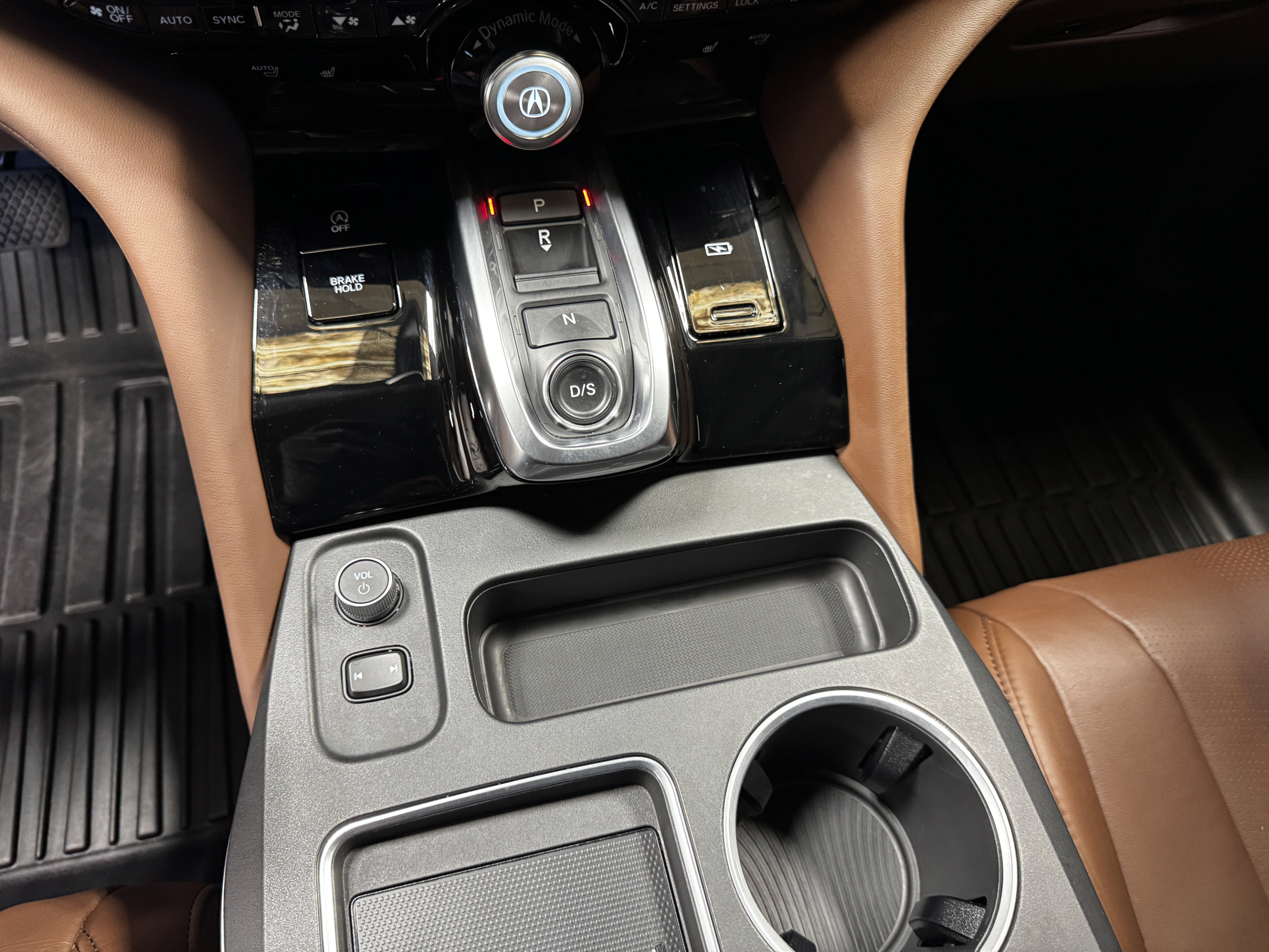 Certified 2025 Acura MDX w/ Technology Package FWD image 30