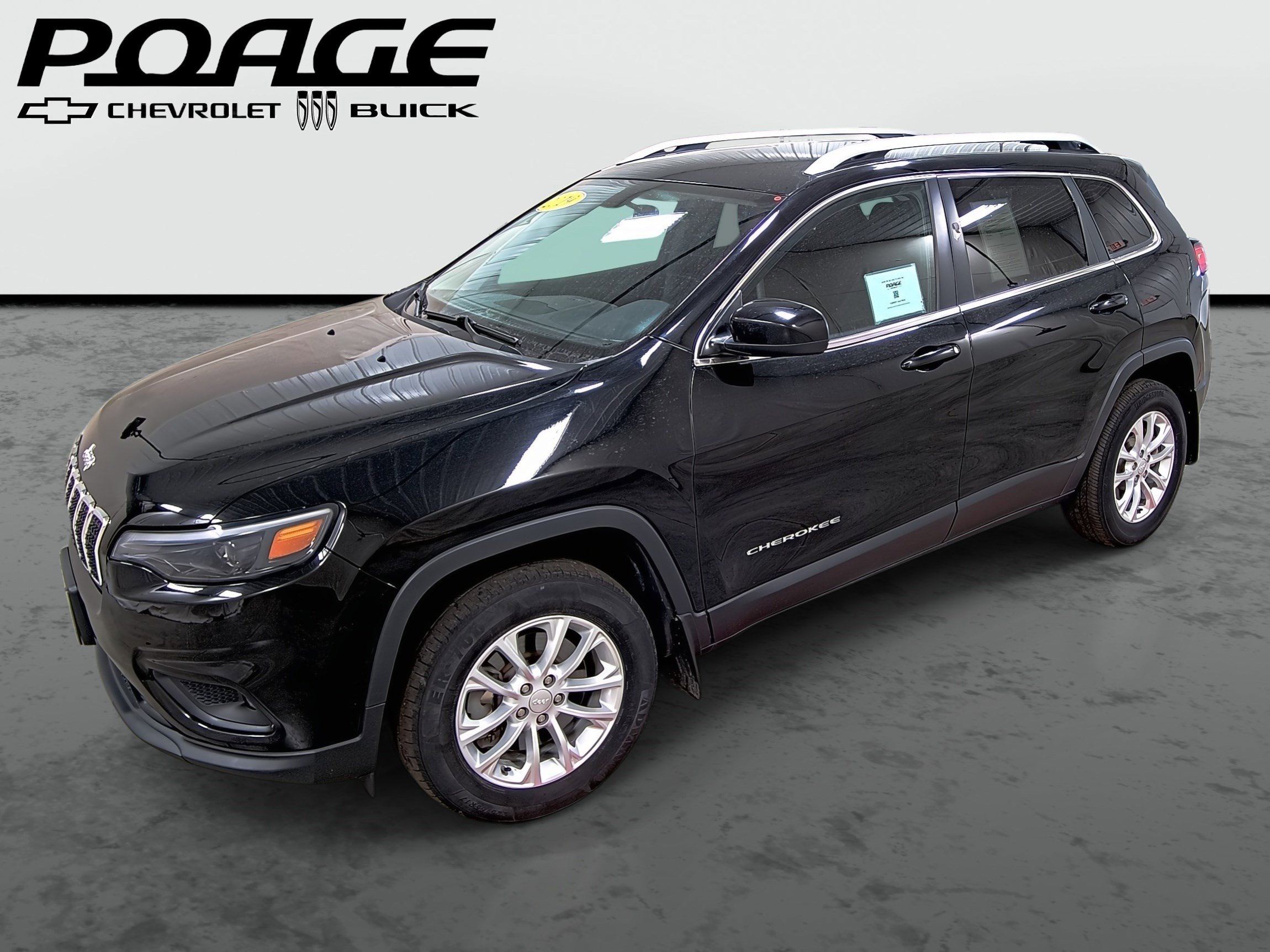Used 2019 Jeep Cherokee Latitude w/ Cold Weather Group image 1
