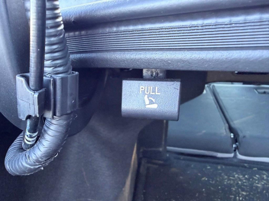 Used 2020 Hyundai Elantra Value Edition w/ Winter Weather Package FWD image 36