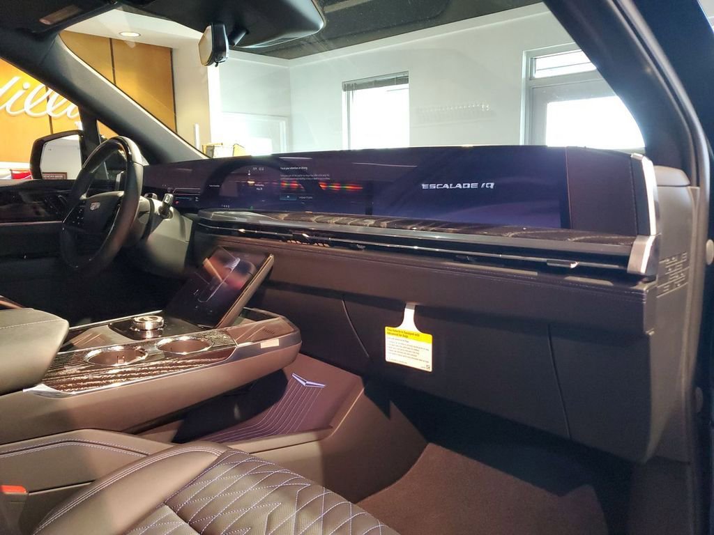 New 2025 Cadillac Escalade IQ Sport 1 image 20
