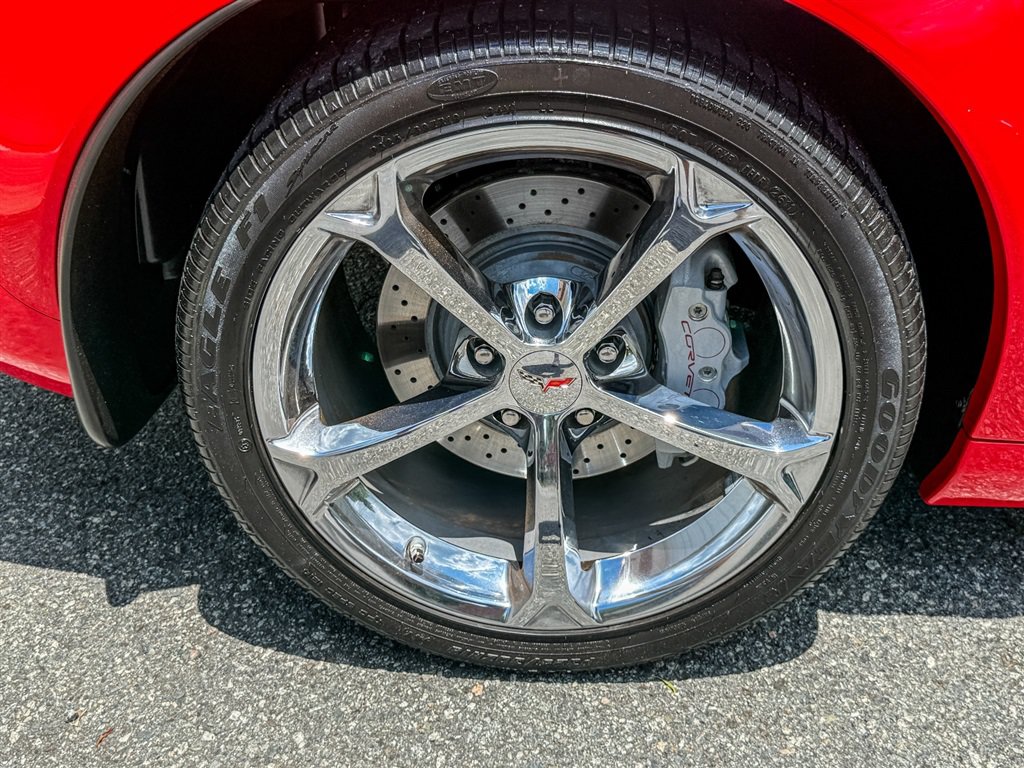 Used 2012 Chevrolet Corvette Grand Sport w/ 2LT Preferred Equipment Group RWD image 34