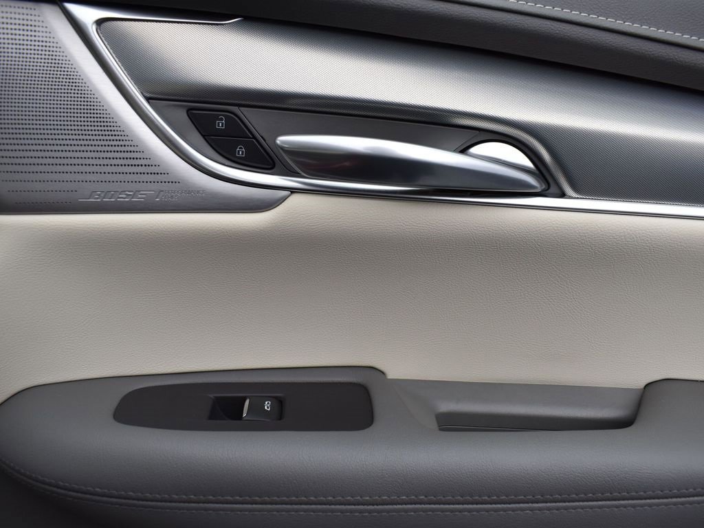 Certified 2022 Cadillac XT5 Premium Luxury w/ Technology Package image 33