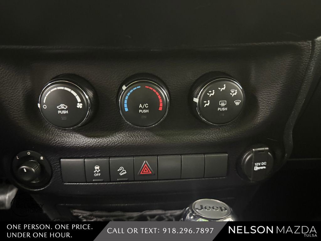 Used 2015 Jeep Wrangler Unlimited Sport w/ Quick Order Package 24S AWD/4WD image 31