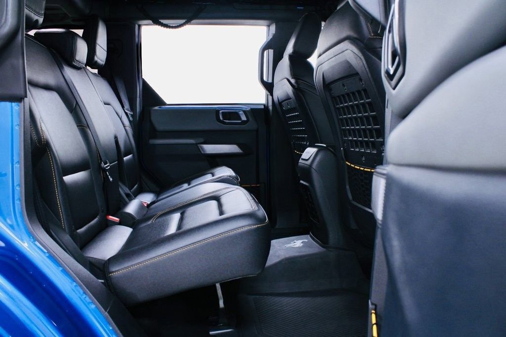 Used 2023 Ford Bronco Badlands image 23