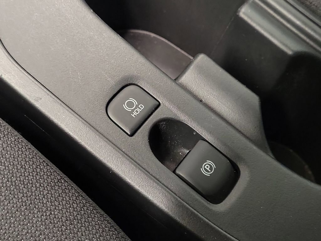 Used 2025 Toyota Corolla LE image 30