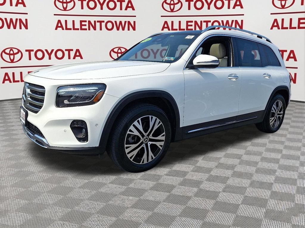 Used 2024 Mercedes-Benz GLB 250 4MATIC image 3
