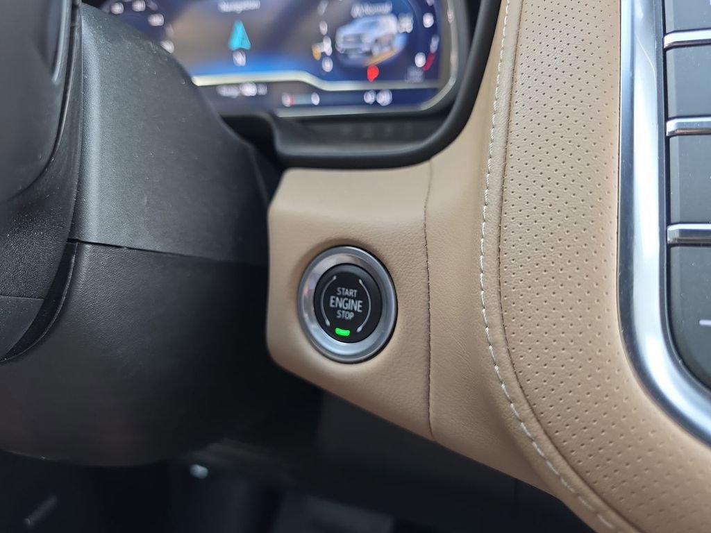 Used 2023 Chevrolet Tahoe Premier w/ Premium Package image 17