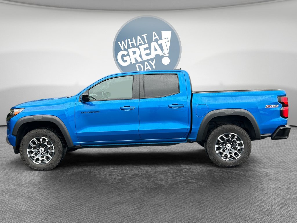 Used 2024 Chevrolet Colorado Z71 w/ Z71 Convenience Package 2 AWD/4WD image 7