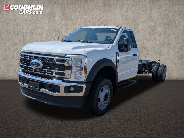 New 2026 Ford F550 4x4 Regular Cab Super Duty image 3