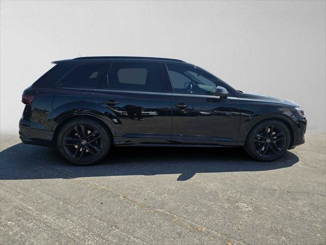 Used 2025 Audi SQ7 Premium Plus AWD/4WD image 2