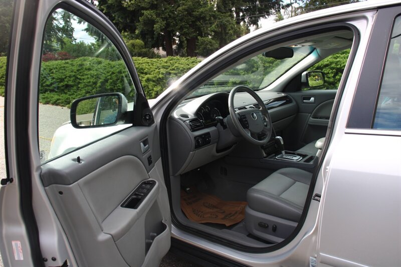 Used 2005 Mercury Montego Premier FWD image 5