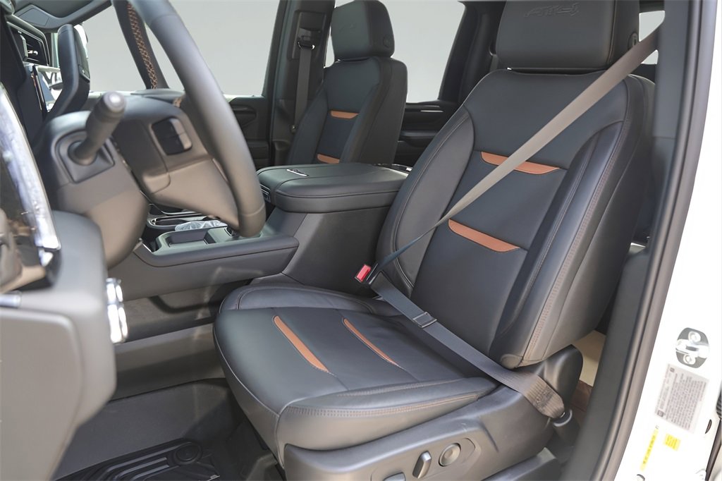 Used 2025 GMC Sierra 2500 AT4 w/ AT4 Premium Plus Package image 7