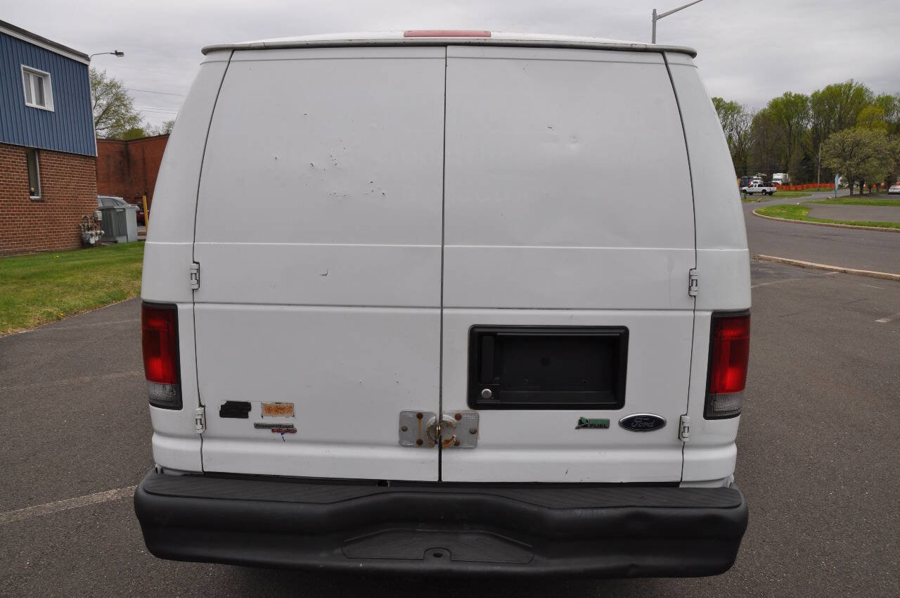 Used 2012 Ford E-250 and Econoline 250 w/ Commercial Cargo Van Pkg image 9