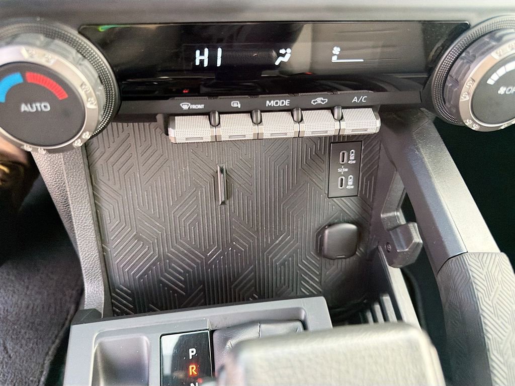 Used 2024 Toyota Tacoma TRD Off-Road image 26