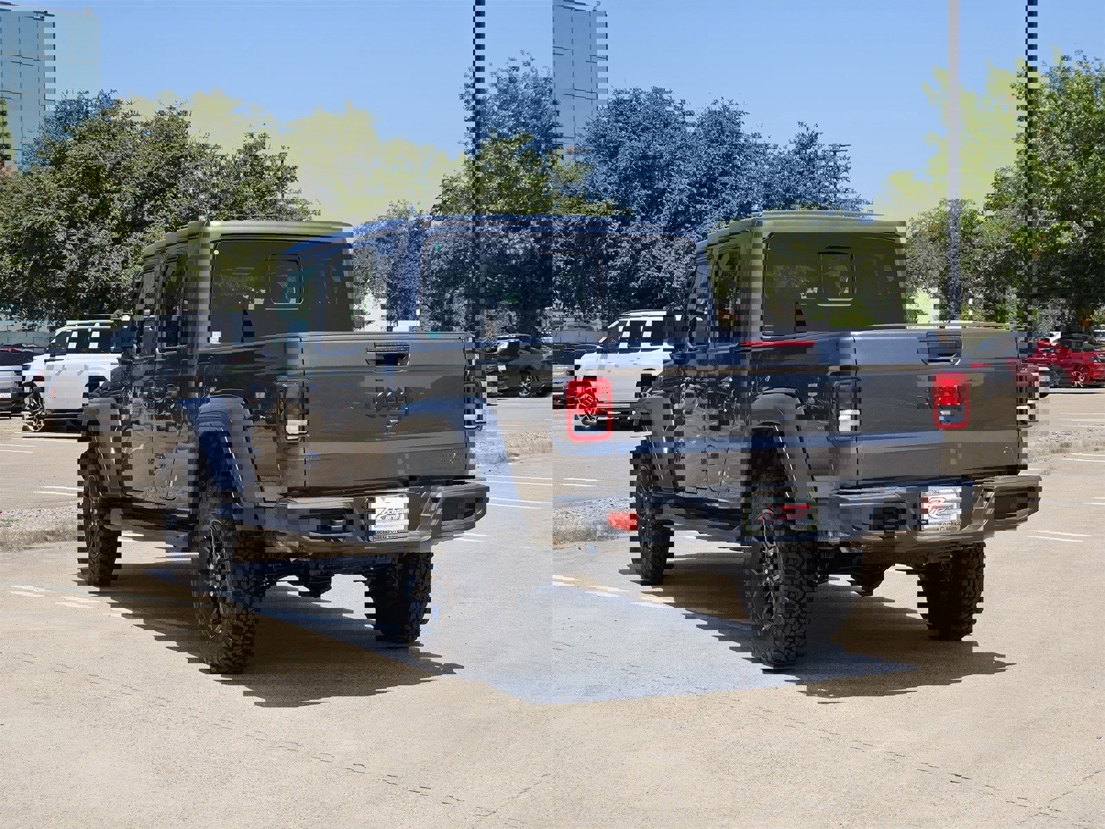 New 2025 Jeep Gladiator Sport image 6