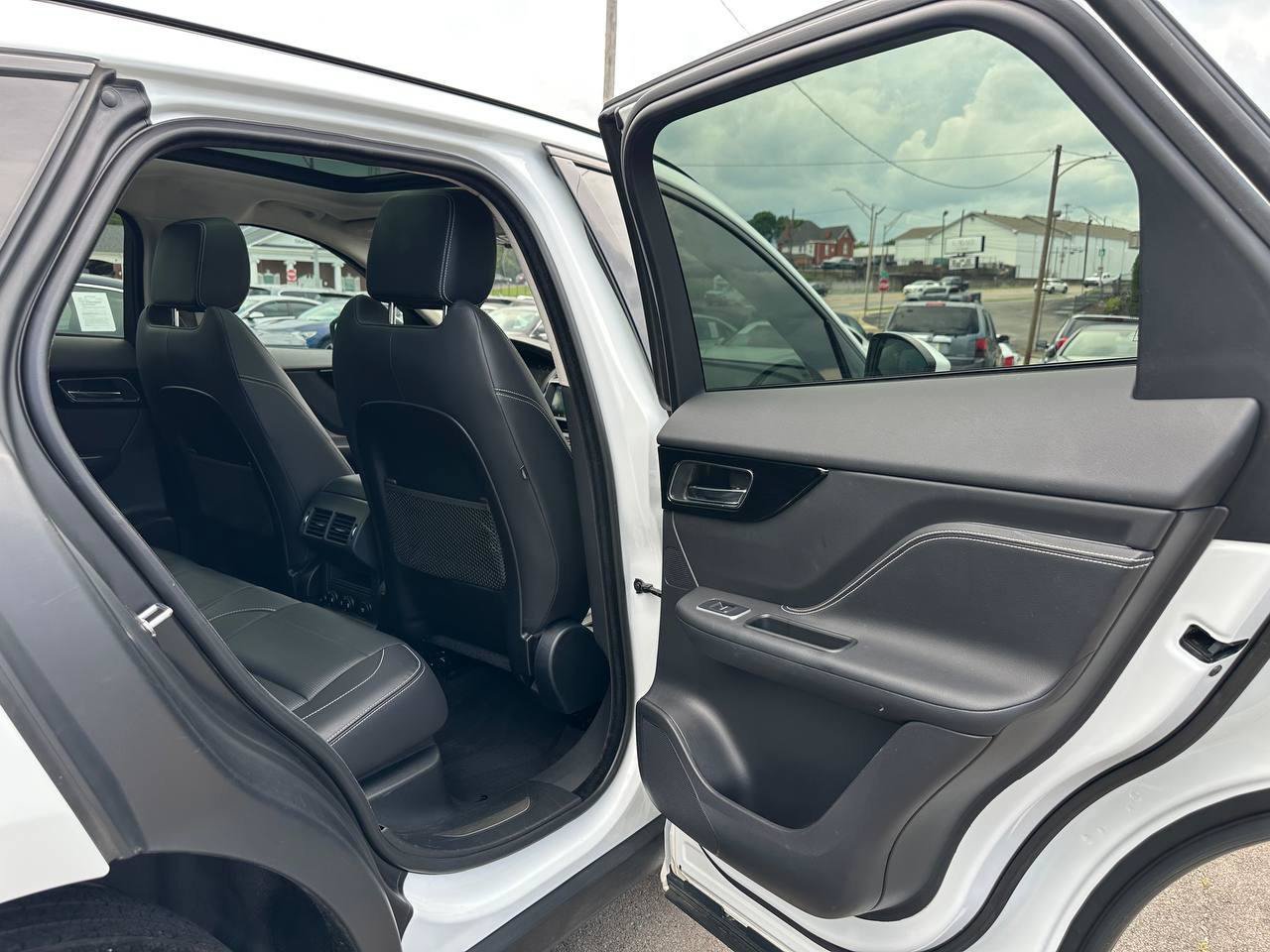 Used 2019 Jaguar F-PACE R-Sport AWD/4WD image 30