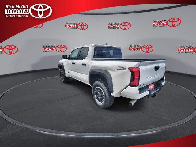 Certified 2025 Toyota Tacoma TRD Off-Road image 6