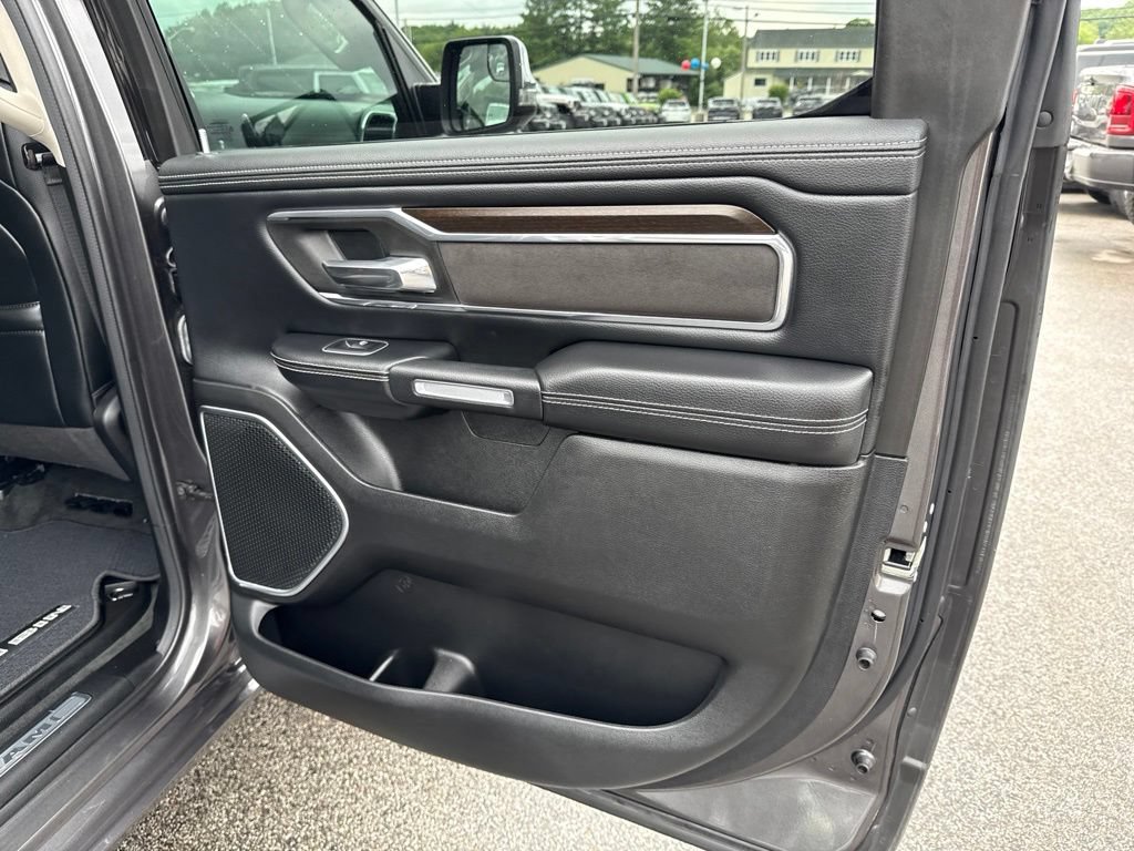 Used 2022 RAM 1500 Laramie AWD/4WD image 26