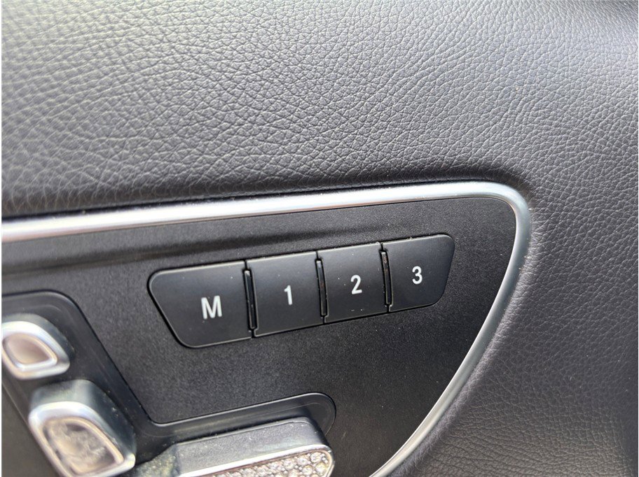 Used 2019 Mercedes-Benz GLA 250 GLA 250 Sport Utility 4D image 20