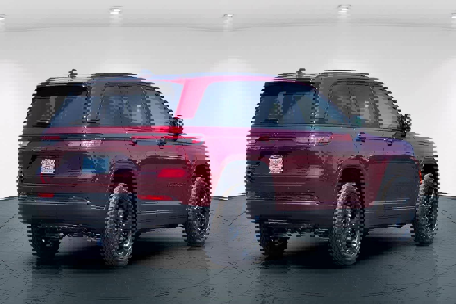 New 2025 Jeep Grand Cherokee Limited w/ Black Appearance Package image 2