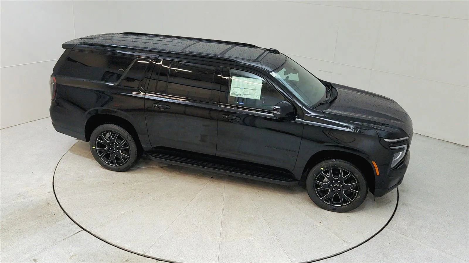 Used 2025 Chevrolet Suburban RST w/ Comfort Package AWD/4WD image 20