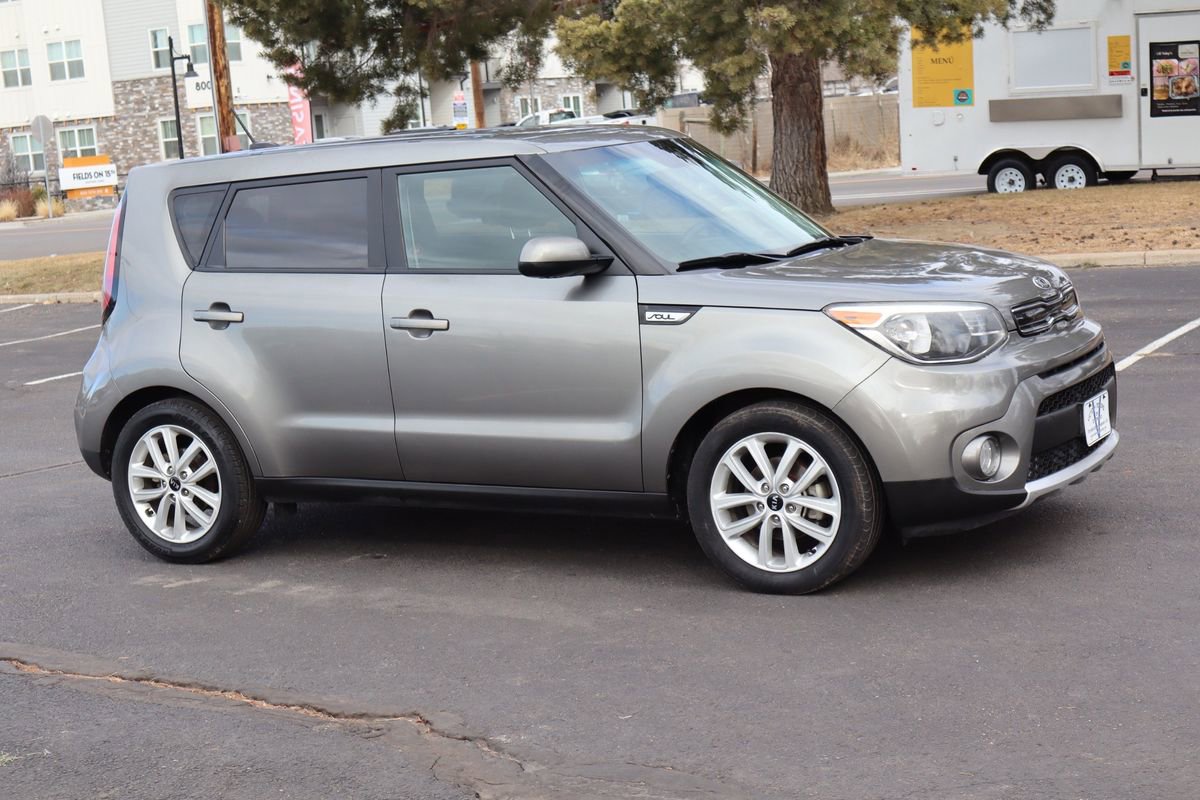 Used 2018 Kia Soul + FWD image 2