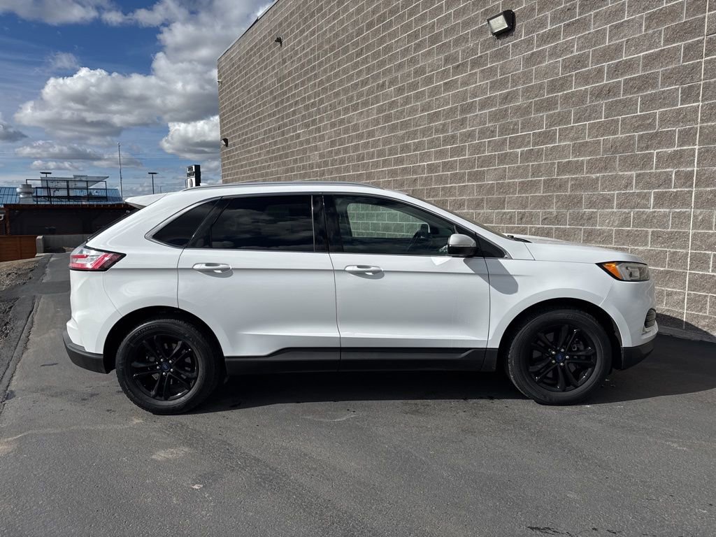 Used 2020 Ford Edge SEL image 4