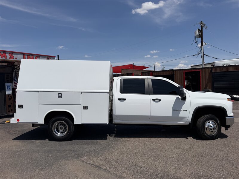Used 2024 Chevrolet Silverado 3500 W/T w/ WT Convenience Package RWD image 2