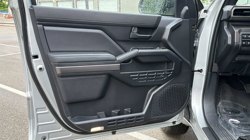 Used 2025 Toyota 4Runner SR5 image 13