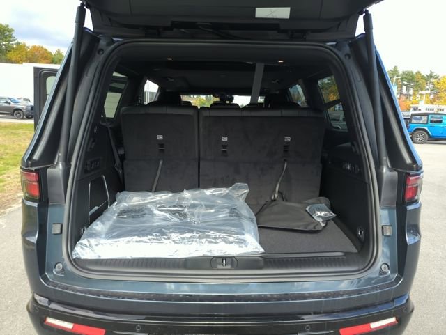 New 2025 Jeep Wagoneer Series II w/ Convenience Group I image 22