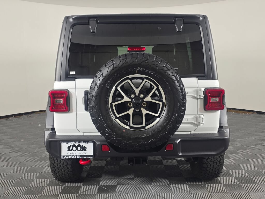 Used 2026 Jeep Wrangler Unlimited Rubicon AWD/4WD image 4