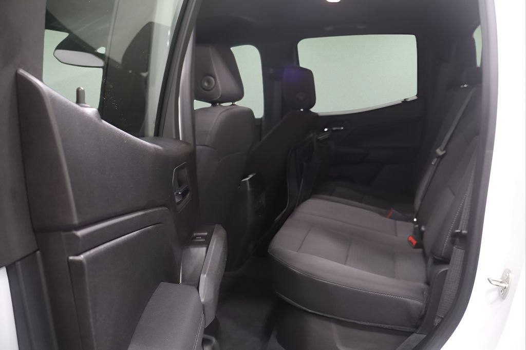 Used 2023 Chevrolet Colorado LT w/ LT Convenience Package II AWD/4WD image 16