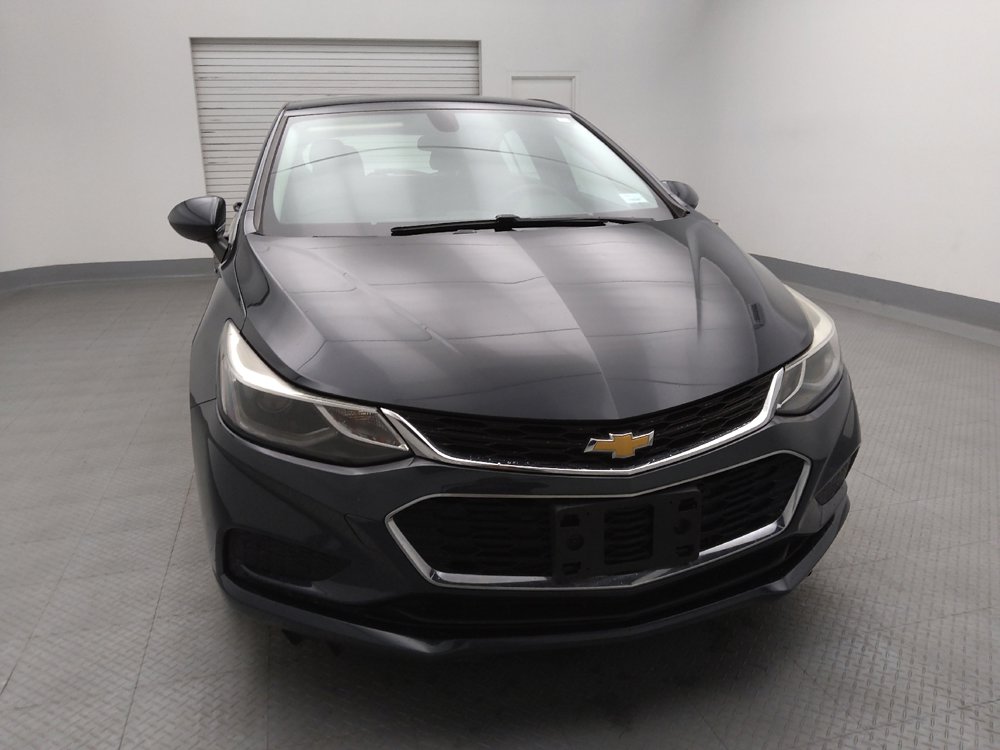 Used 2018 Chevrolet Cruze LT image 14
