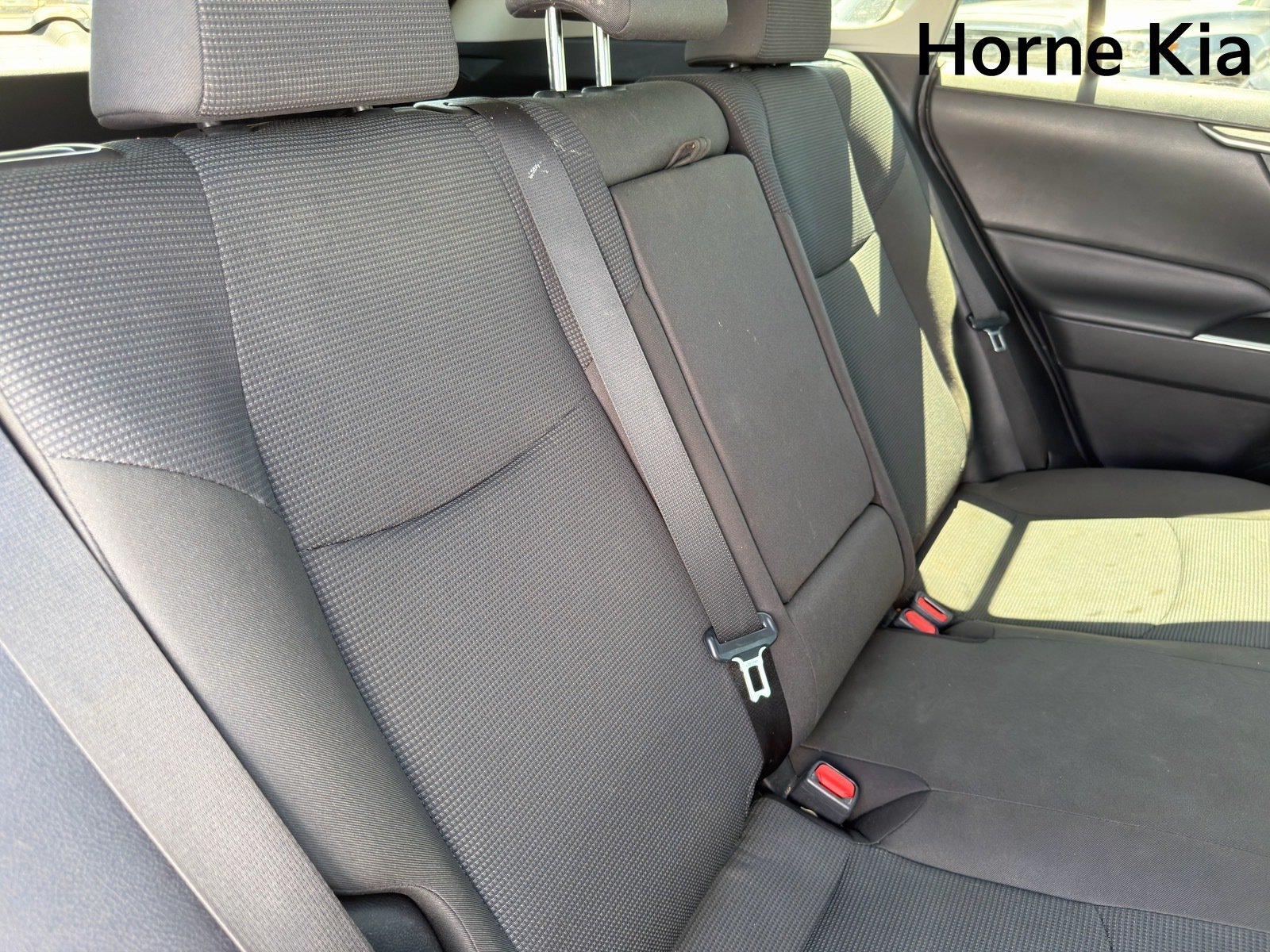 Used 2021 Toyota RAV4 LE FWD image 27
