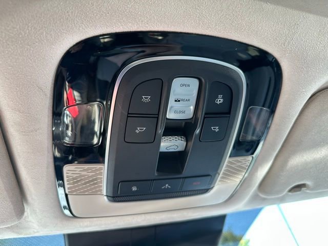 Used 2020 Hyundai Palisade Limited image 22