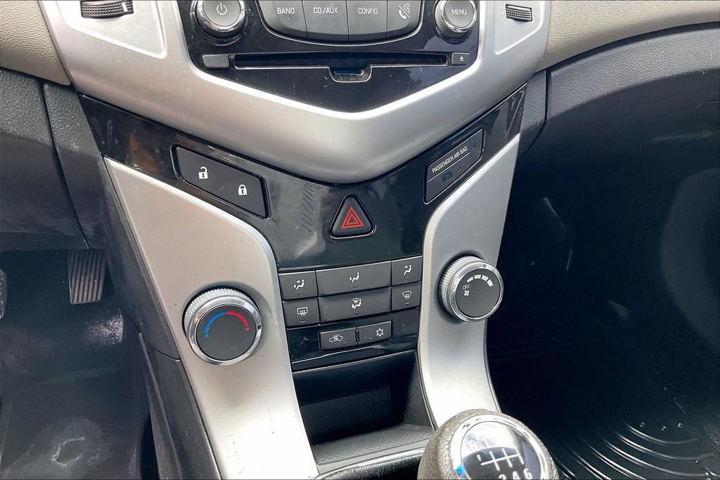 Used 2011 Chevrolet Cruze LS FWD image 30