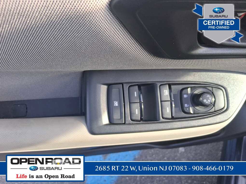 Used 2025 Subaru Forester AWD/4WD image 14