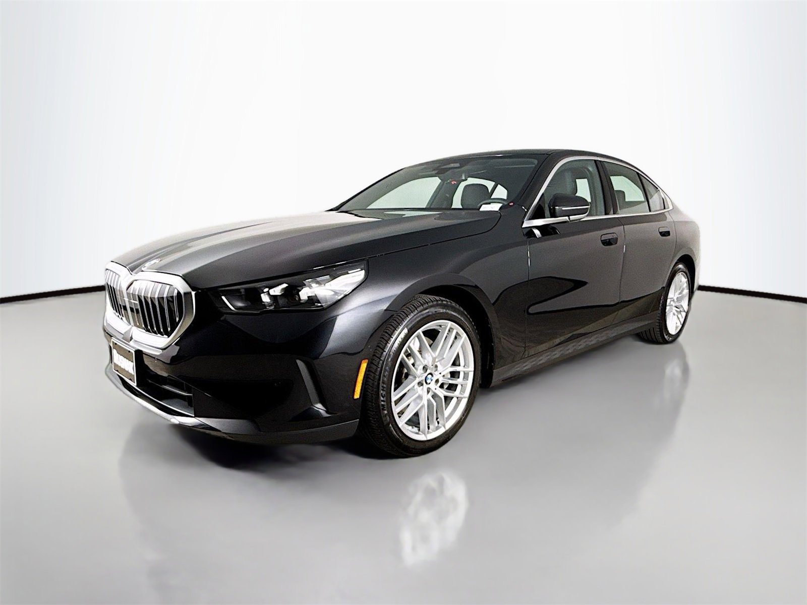 Used 2025 BMW 530i image 3
